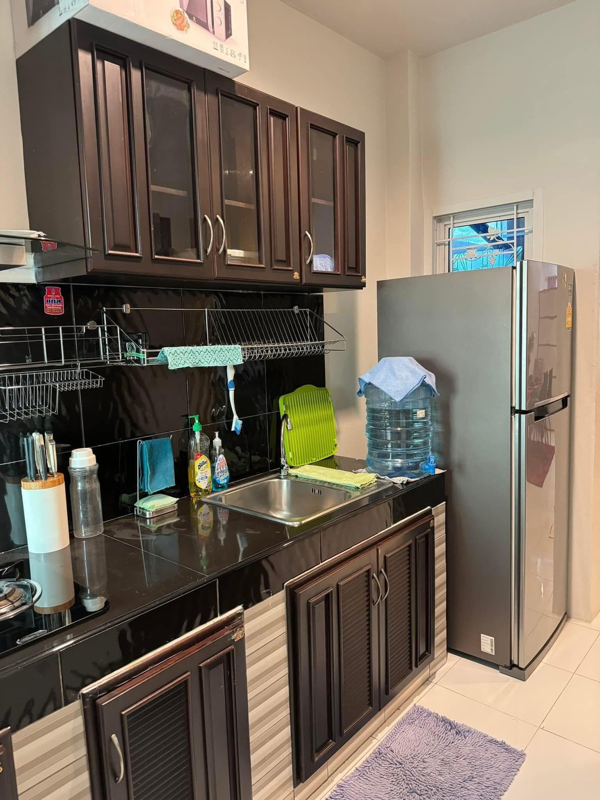 ให้เช่าบ้านพัทยา บางแสน ชลบุรี สัตหีบ : หมู่บ้าน รัตนากรวิลเลจ 17 / 2 ห้องนอน (เช่า), Ratanakorn Village 17 / 2 Bedrooms (FOR RENT) BEWN068