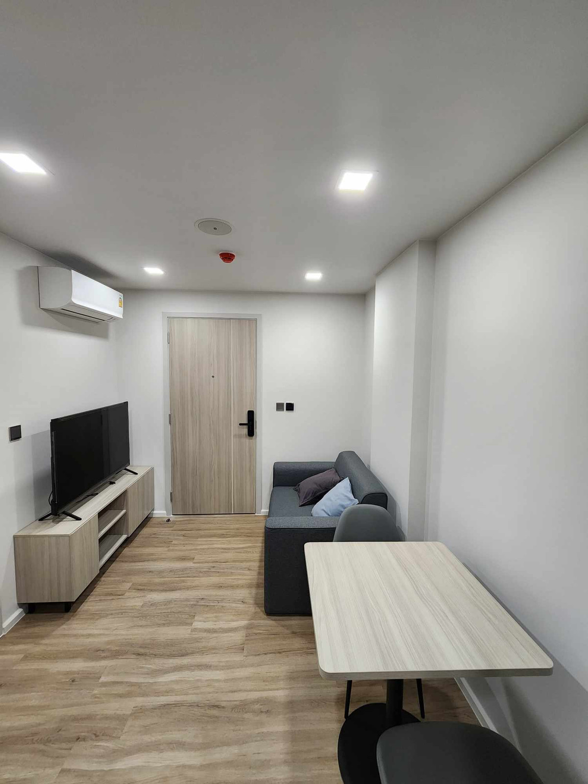 ให้เช่าคอนโดมีนบุรี-ร่มเกล้า : ปล่อยเช่า📢 Atmoz flow minburi (แอทโมซ โฟลว์ มีนบุรี) ใกล้ตลาดมีนบุรี