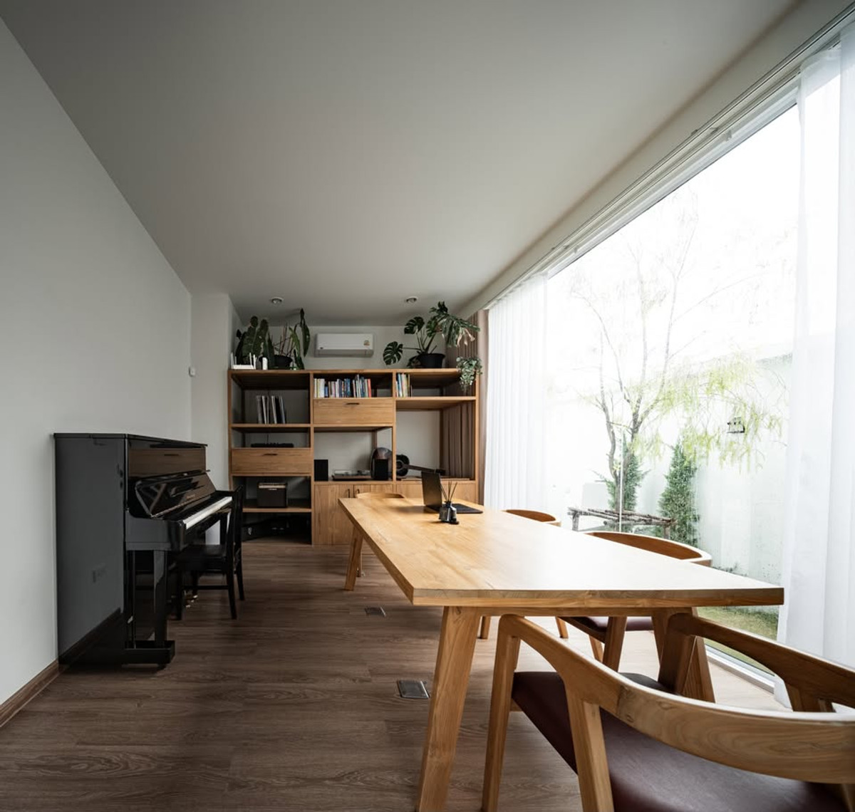 Chokchai 4, Ladprao 71, Ladprao 48, : Luxury pool villa for rent in Ladprao area, 300,000 THB/month, also available for sale at 30 million THB/month [MKh260203]