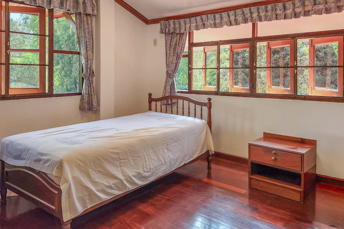 ขายบ้านเชียงใหม่ : บ้านพักส่วนตัววิวภูเขา พร้อมสวนลำไย 84 ต้น ใกล้สนามกอล์ฟ, เชียงใหม่