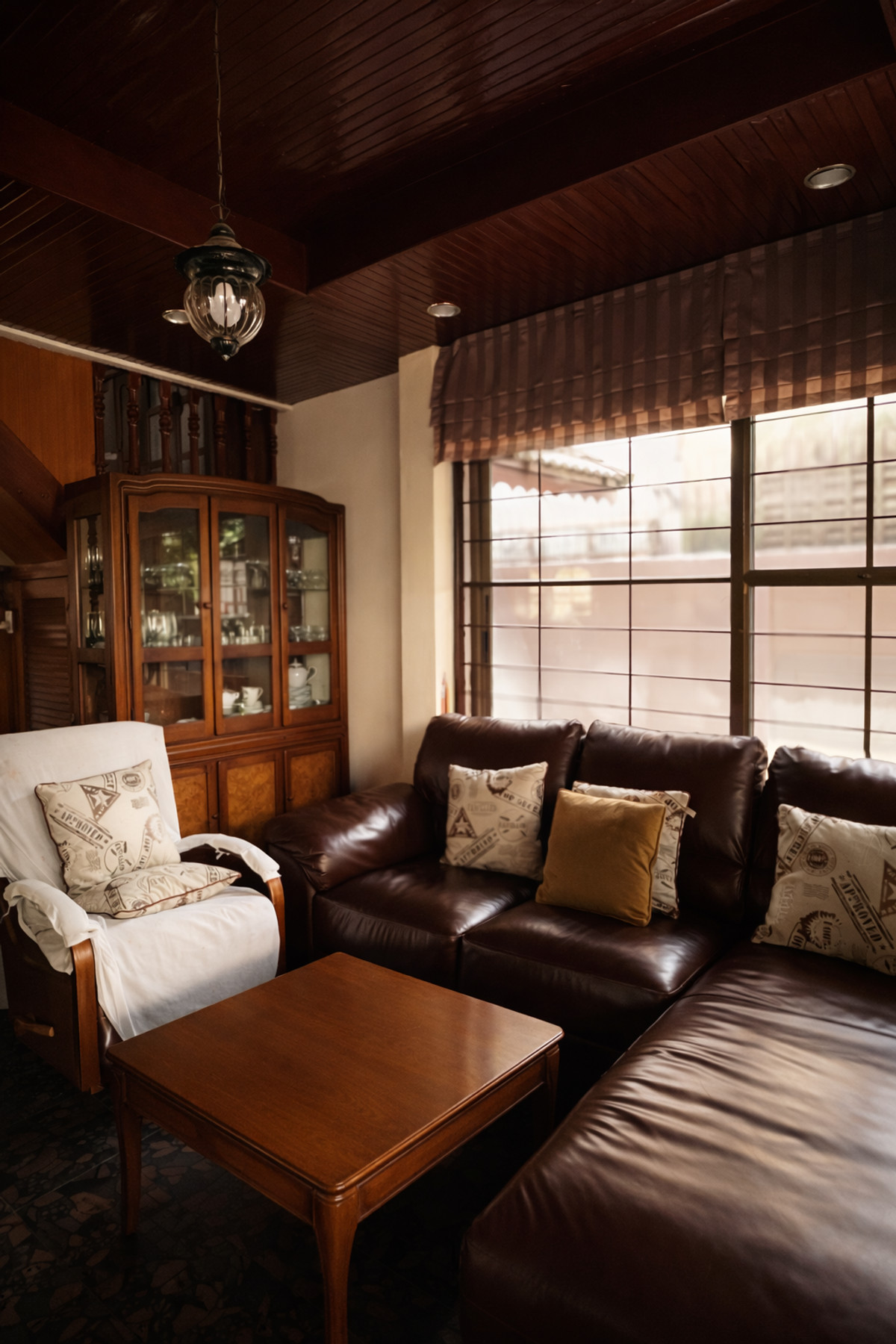 ขายบ้านสุขุมวิท อโศก ทองหล่อ : Urgent Sale Luxury House Sukhumvit | Prime Location High Demand Area Best Value | Near BTS Ekkamai | 29.5 MB (Reduced from 31 MB) | ขายด่วน บ้านหรูสุขุมวิท ทำเลฮิต ราคาพิเศษ ลดเหลือ 29.5 ล้านบาท ใกล้ BTS เอกมัย – LTH14350OP 