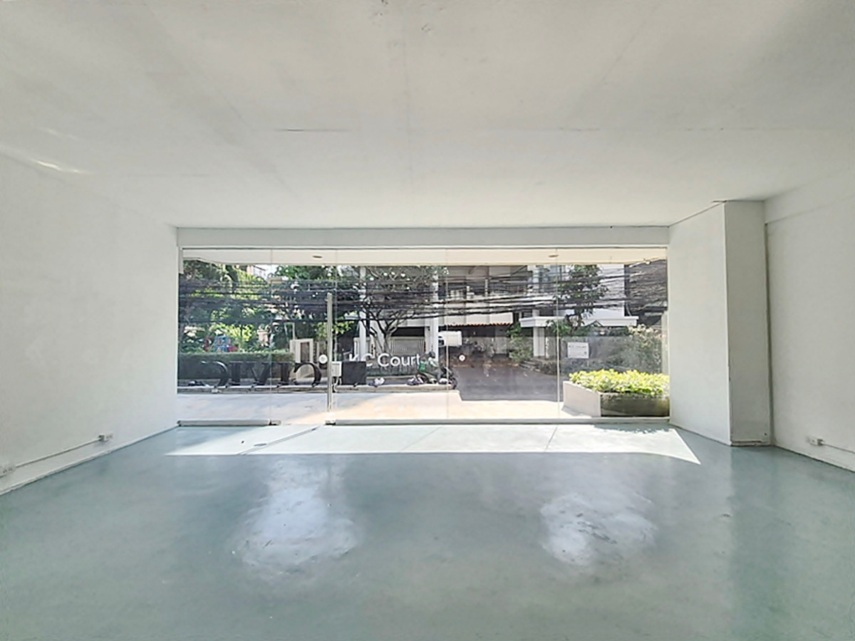 For RentRetail SpaceSukhumvit, Asoke, Thonglor : Commercial Space 80 sqm. Thonglor Phrom Phong near Samitivej Hospital and Restaurants