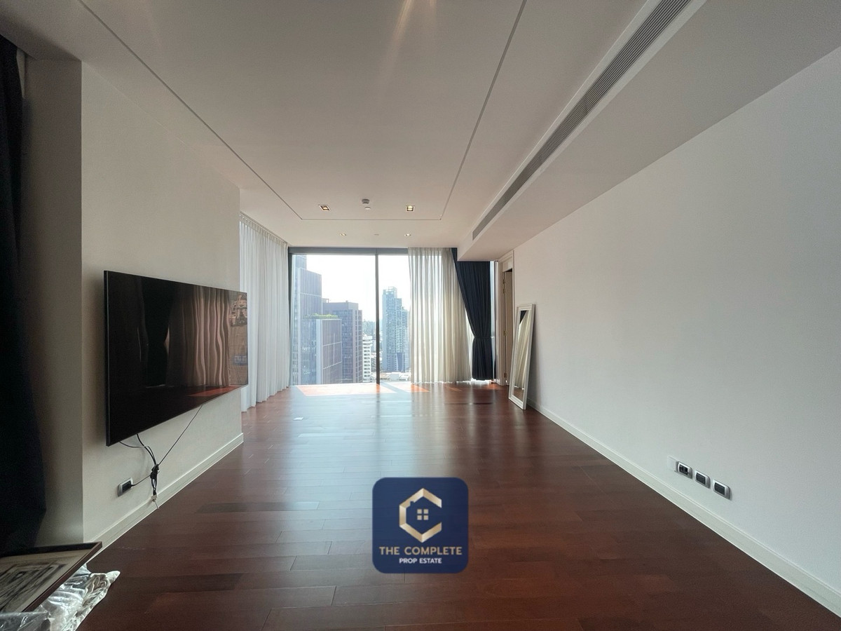 ให้เช่าคอนโดสุขุมวิท อโศก ทองหล่อ : FOR RENT 3 BEDROOM 4 BATHROOM 199 SQ.M  READY TO MOVE IN ( CALL NOW 094-641-5974 )