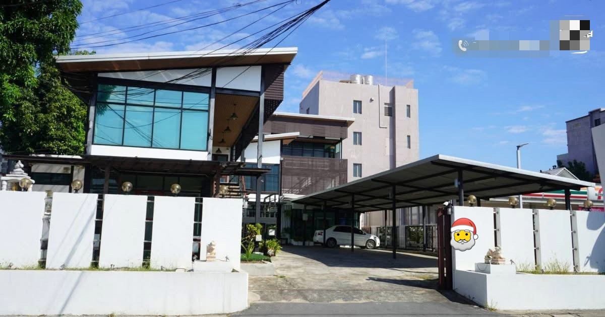 For RentHome OfficeRatchadapisek, Huaikwang, Suttisan : ☕🏡 Space for rent for a cafe/restaurant/office, potential location Huai Khwang - Sutthisan - Lat Phrao, near MRT, easy to travel, can enter and exit in many routes🌿✨ 💰 Rent 50,000 baht / month.