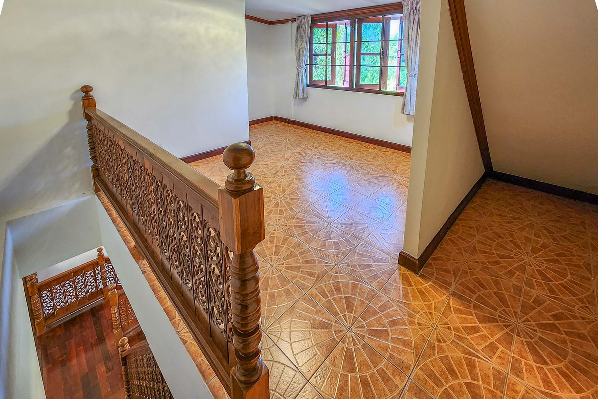 ขายบ้านเชียงใหม่ : บ้านพักส่วนตัววิวภูเขา พร้อมสวนลำไย 84 ต้น ใกล้สนามกอล์ฟ, เชียงใหม่