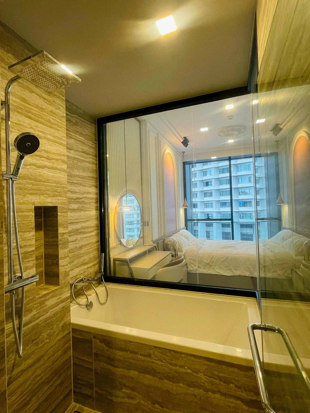 For SaleCondoSukhumvit, Asoke, Thonglor : ✨ GT15787 | Condo The Esse Asoke, convenient travel, close to the BTS, has a shuttle, beautiful room, ready for sale!!