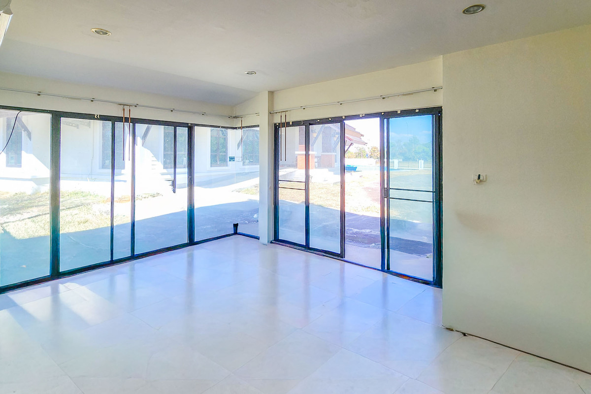 ขายบ้านเชียงใหม่ : บ้านสวนส่วนตัวหลังใหญ่ พร้อมสระว่ายน้ำ บรรยากาศเงียบสงบ