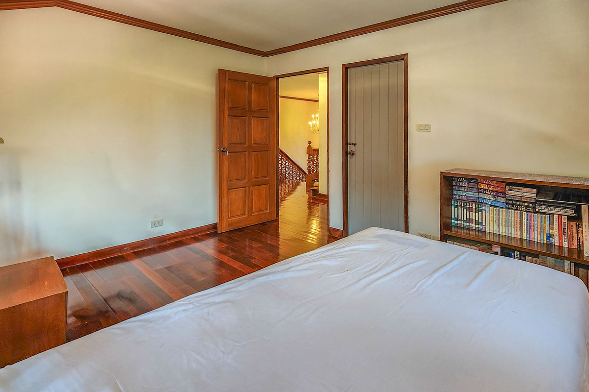 ขายบ้านเชียงใหม่ : บ้านพักส่วนตัววิวภูเขา พร้อมสวนลำไย 84 ต้น ใกล้สนามกอล์ฟ, เชียงใหม่