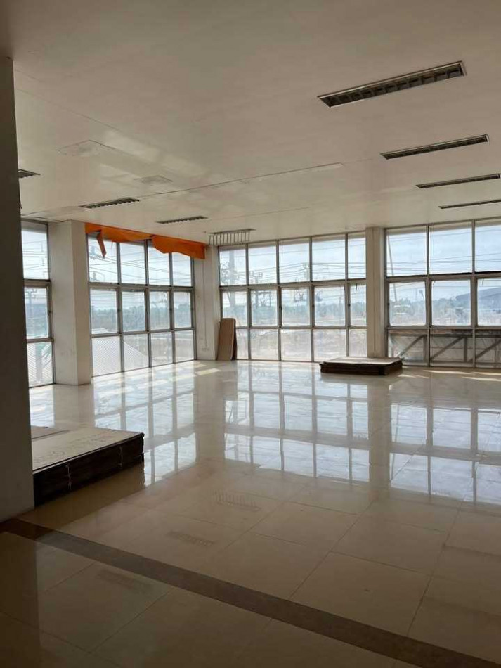 For SaleFactoryNonthaburi, Bang Yai, Bangbuathong : For sale: Furniture factory with warehouse, 12,625 sq m, 12 rai (approx. 4.8 acres). Prime location with easy access.