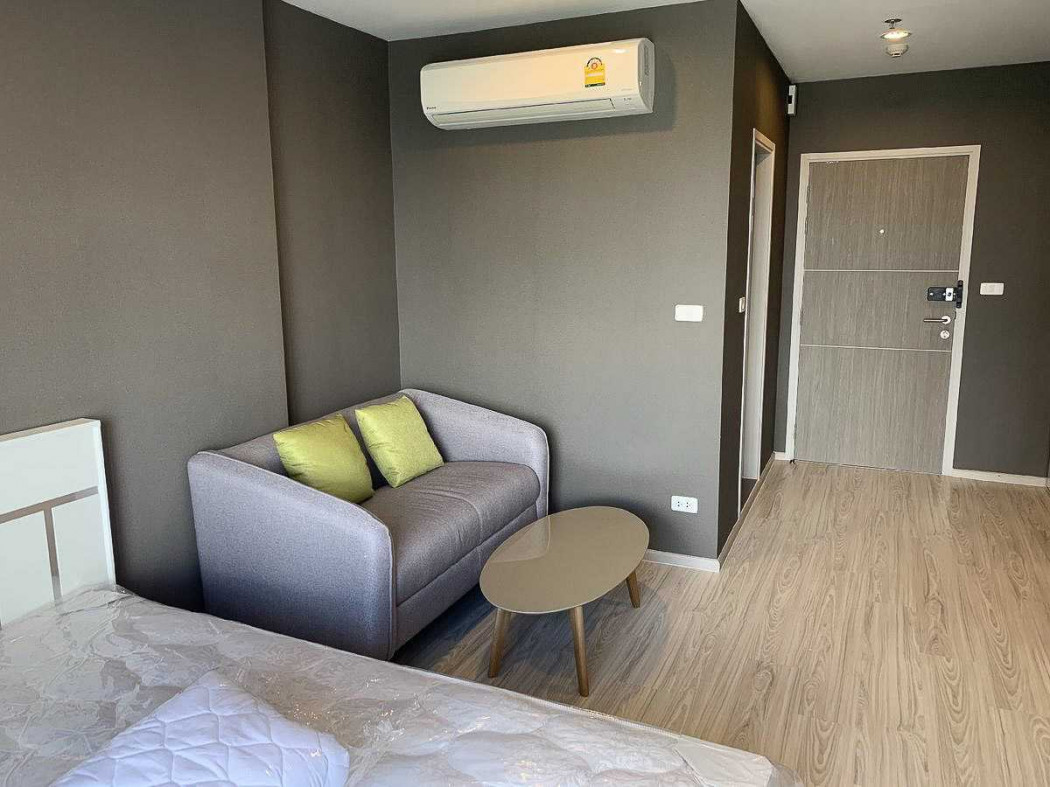 For SaleCondoBang Sue, Wong Sawang, Tao Pun : Condo for sale: Ideo Mobi Grand Interchange Bang Sue, 26 sq m, near MRT Tao Poon.