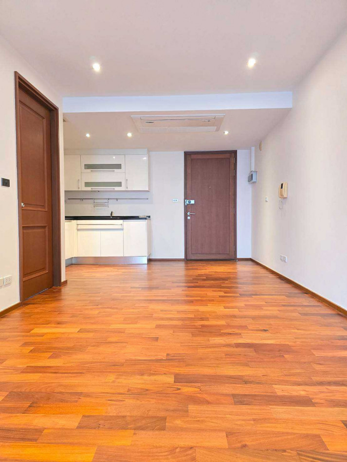 ขายคอนโดวิทยุ ชิดลม หลังสวน : ขาย คอนโด NOBLE 09 Ruamrudee 57 ตรม ใกล้ BTS เพลินจิต