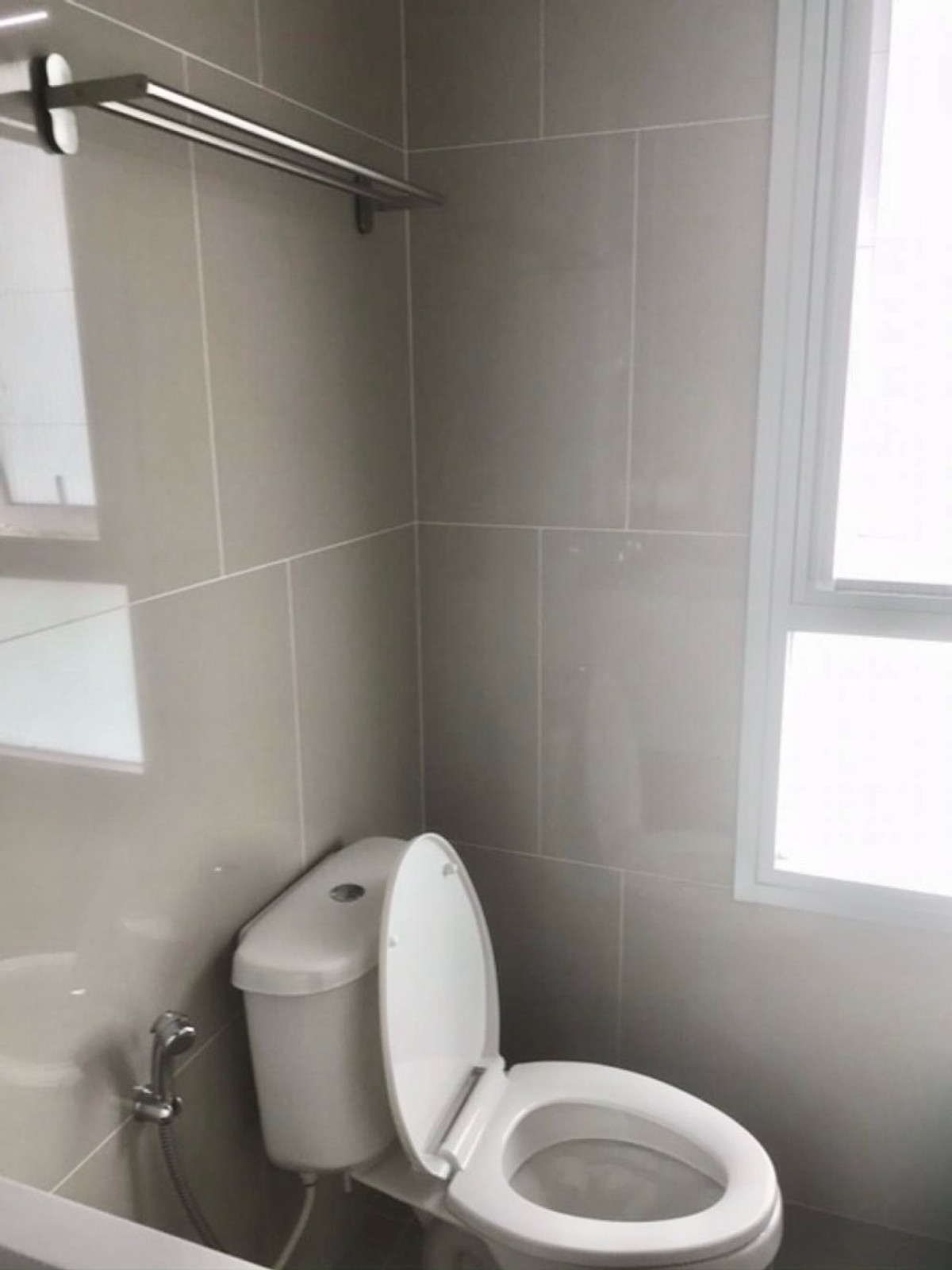 For RentCondoBang Sue, Wong Sawang, Tao Pun : 16,000 baht / month