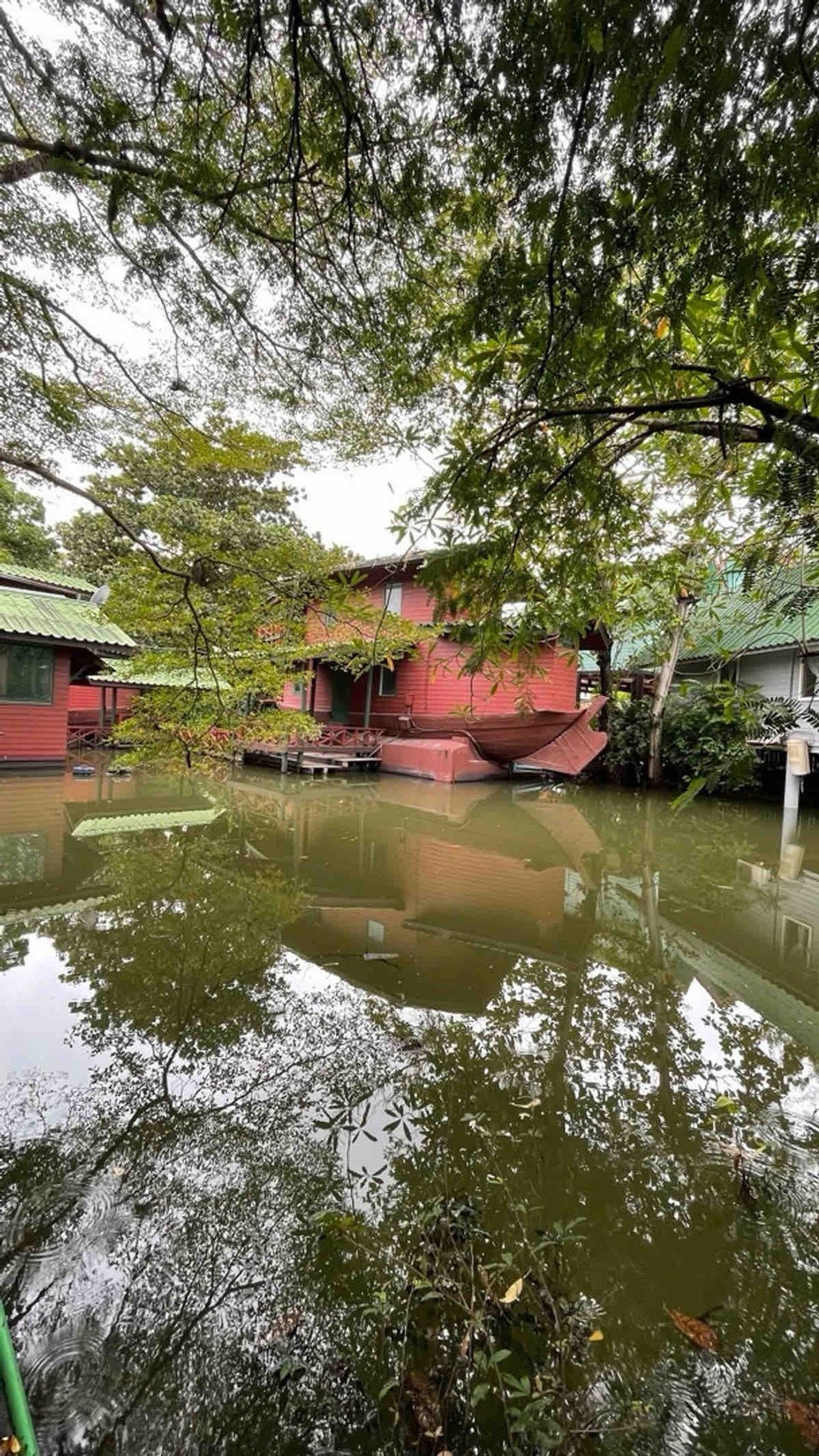 ขายที่ดินนนทบุรี บางใหญ่ บางบัวทอง : ขายที่ดิน ติดแม่น้ำบางใหญ่ 8-2-13.5 ไร่ เหมาะทำ Wellness