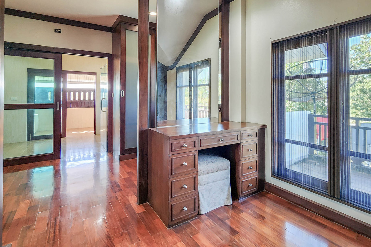 ขายบ้านเชียงใหม่ : บ้านสวนส่วนตัวหลังใหญ่ พร้อมสระว่ายน้ำ บรรยากาศเงียบสงบ