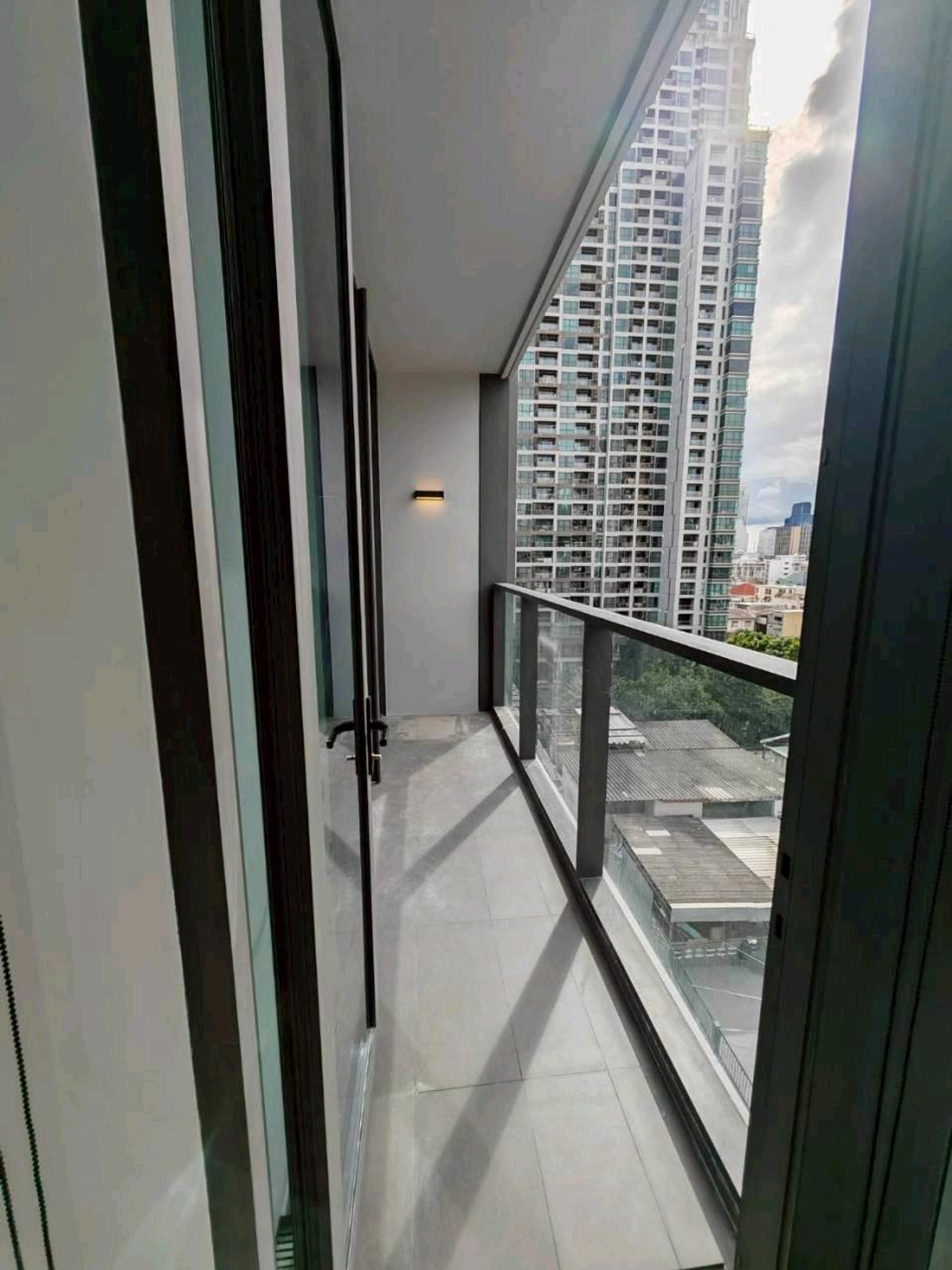 For RentCondoSathorn, Narathiwat : Condo for rent near BTS St. Louis | Tait Sathorn 12 | Potential location in the heart of Sathorn | Pets allowed (Pet Friendly) 🐶