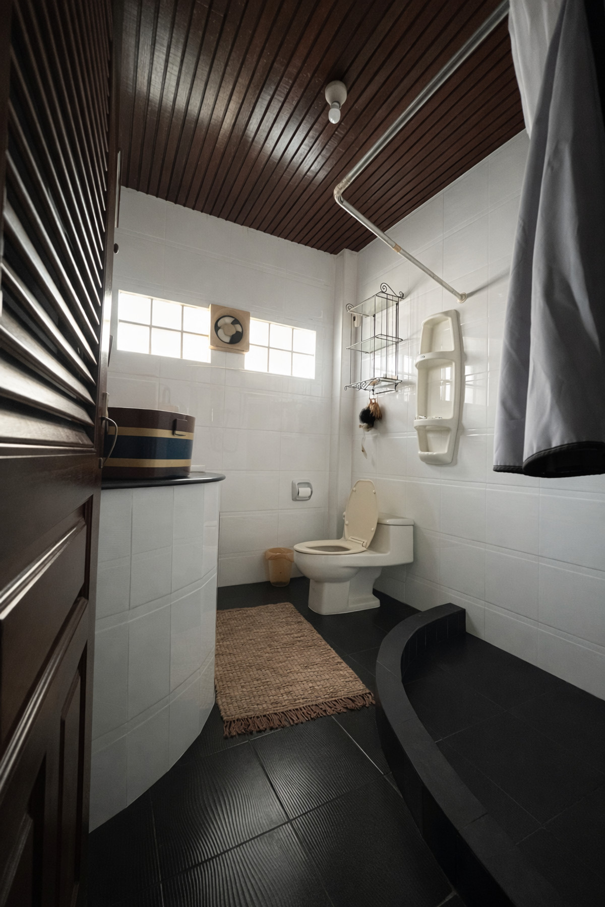 ขายบ้านสุขุมวิท อโศก ทองหล่อ : Urgent Sale Luxury House Sukhumvit | Prime Location High Demand Area Best Value | Near BTS Ekkamai | 29.5 MB (Reduced from 31 MB) | ขายด่วน บ้านหรูสุขุมวิท ทำเลฮิต ราคาพิเศษ ลดเหลือ 29.5 ล้านบาท ใกล้ BTS เอกมัย – LTH14350OP 