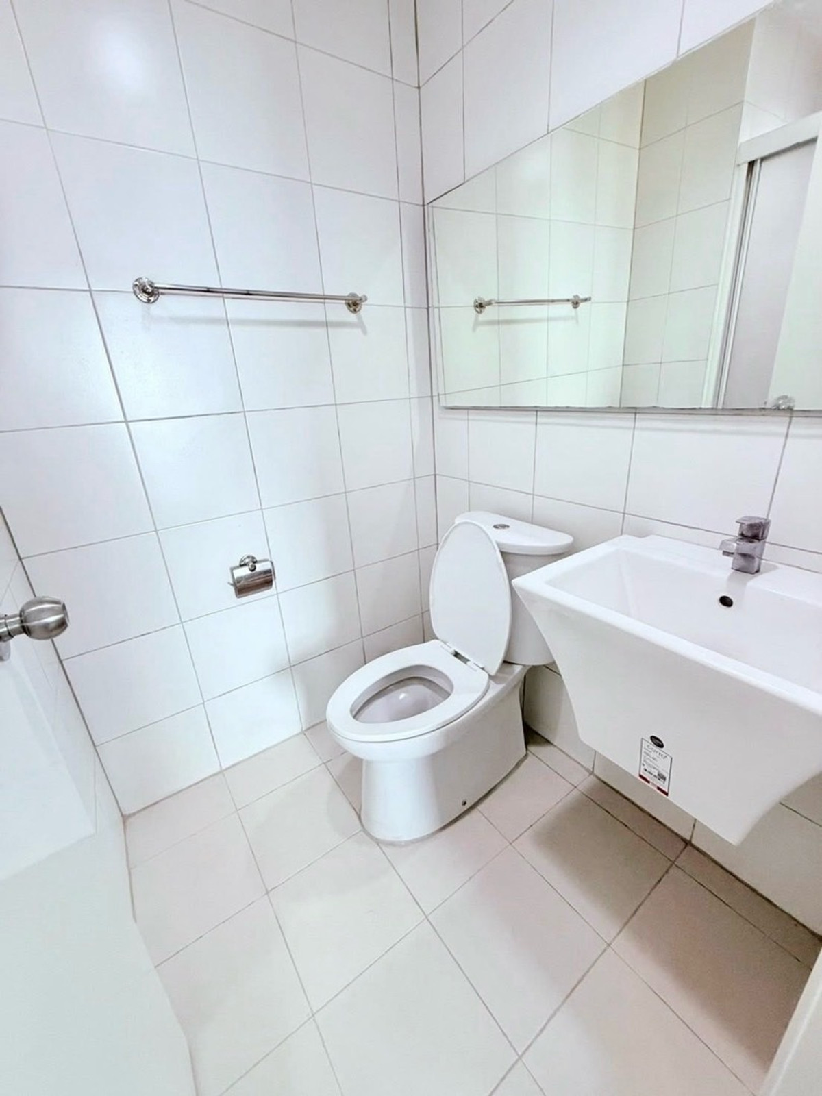 ให้เช่าคอนโดแจ้งวัฒนะ เมืองทอง : 📍 โครงการ : Aspire Ngamwongwan 
🛍️ ใกล้ห้าง : The Mall งามวงศ์วาน
💵 ราคาเช่า : 10,000 บาท / เดือน