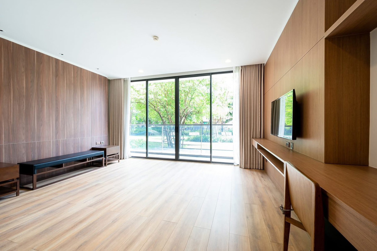 For SaleCondoOnnut, Udomsuk : Park Court Sukhumvit 77 / Pet-Friendly Spacious waterside in Onnut area. / 3 bed 285 sq.m.Tel. 0937890899