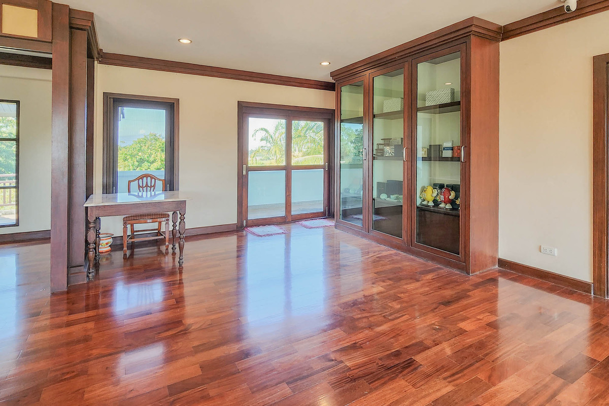 ขายบ้านเชียงใหม่ : บ้านสวนส่วนตัวหลังใหญ่ พร้อมสระว่ายน้ำ บรรยากาศเงียบสงบ