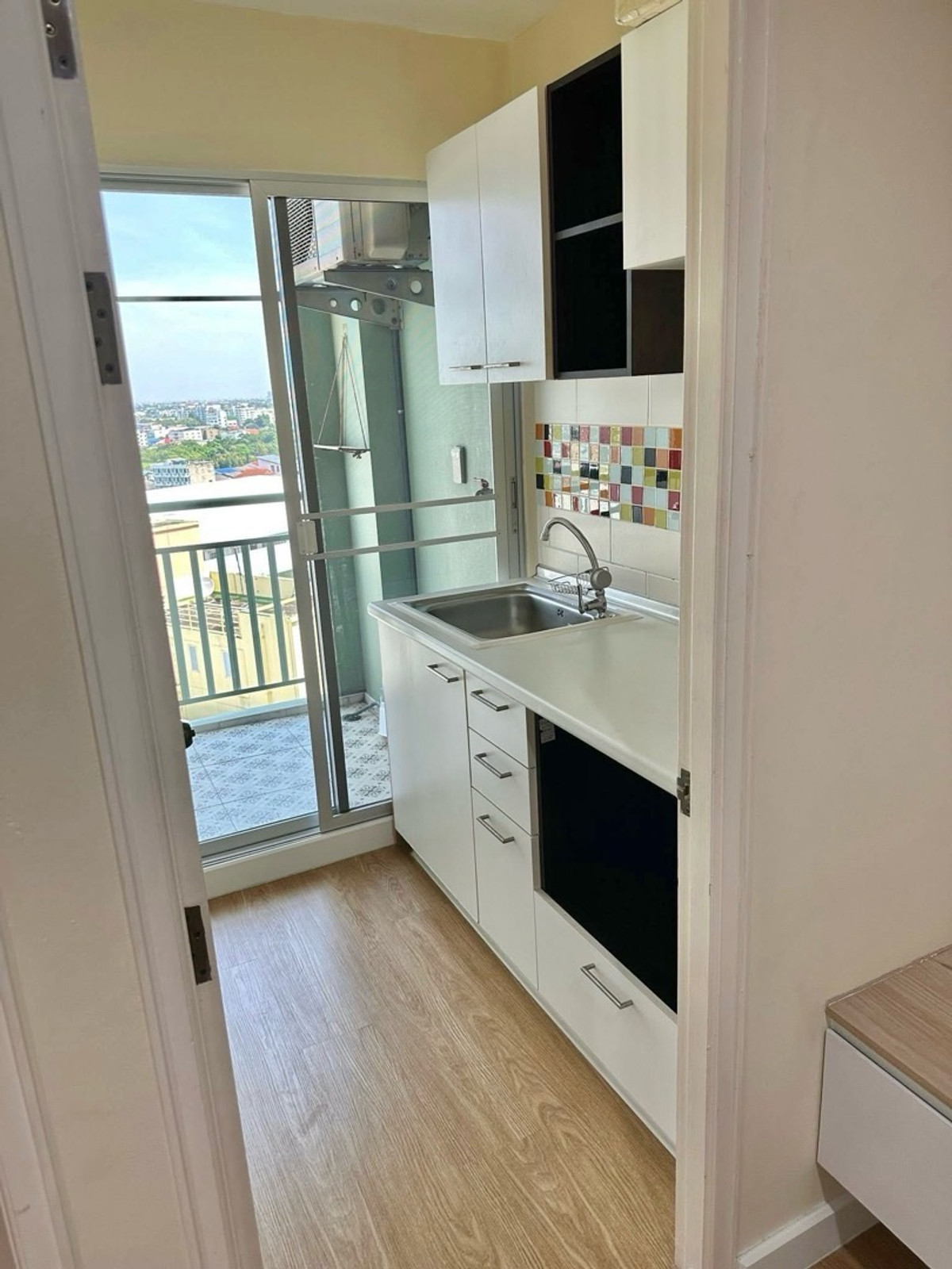 ให้เช่าคอนโดนวมินทร์ รามอินทรา : 📍 โครงการ : ลุมพินี วิลล์ รามอินทรา - หลักสี่
🚝 ใกล้ : MRT สายสีชมพู สถานีรามอินทรา 3 🩷
💵 ราคาเช่า : 9,200 บาท / เดือน