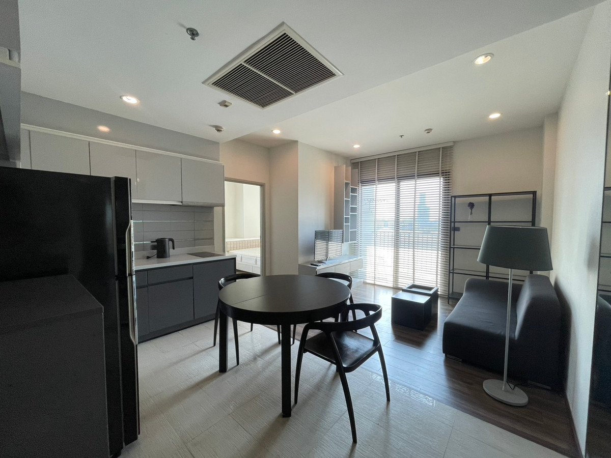 For RentCondoOnnut, Udomsuk : For rent one bedroom 45 sqm fully furnished conner unit