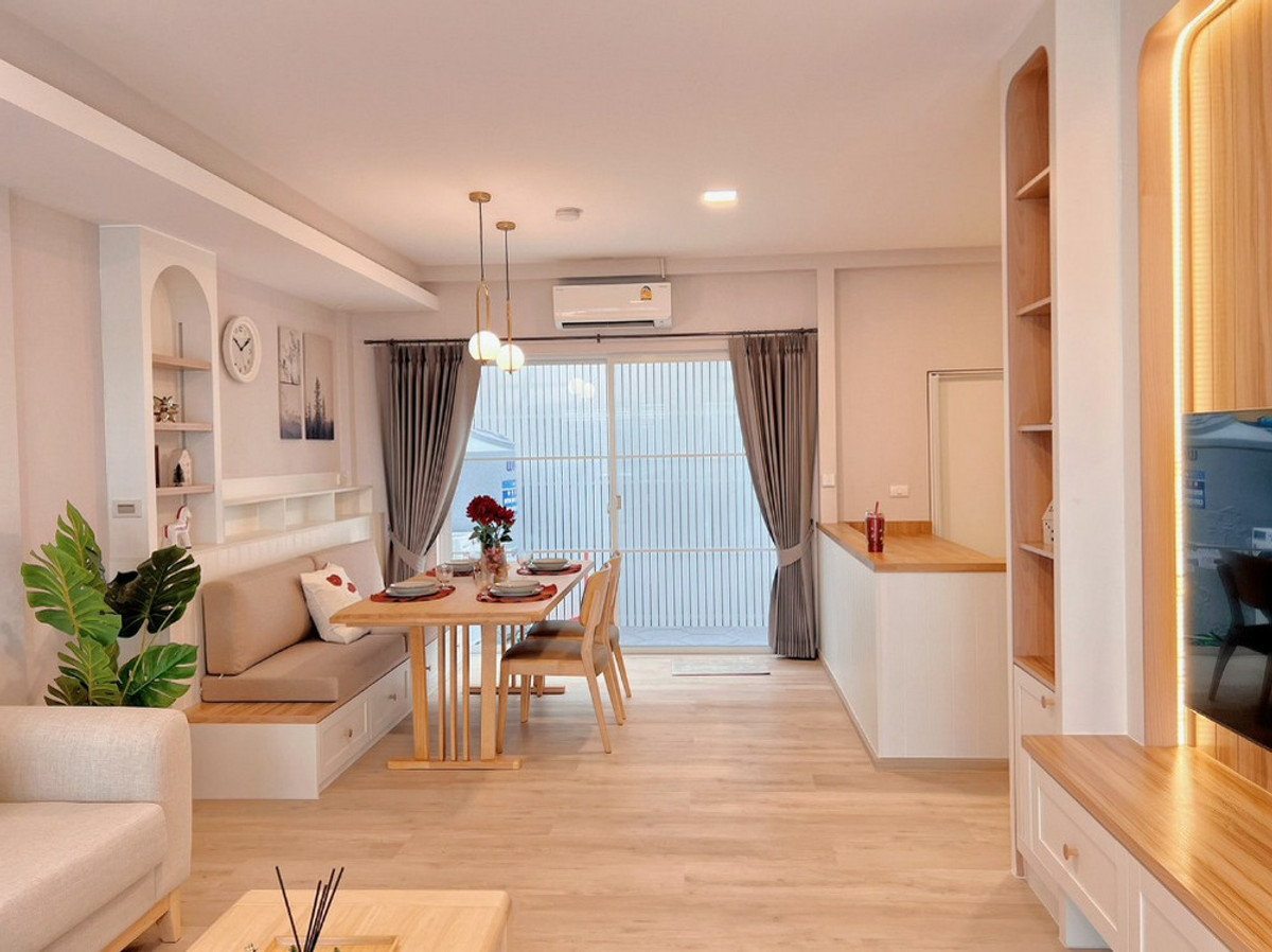 ให้เช่าทาวน์โฮมบางนา แบริ่ง ลาซาล : สอบถามโทร : 094-564-8492 โครงการ อินดี้ บางนา - รามคำแหง 2 ให้เช่าทาวน์เฮ้าส์ ใกล้ Mega Bangna