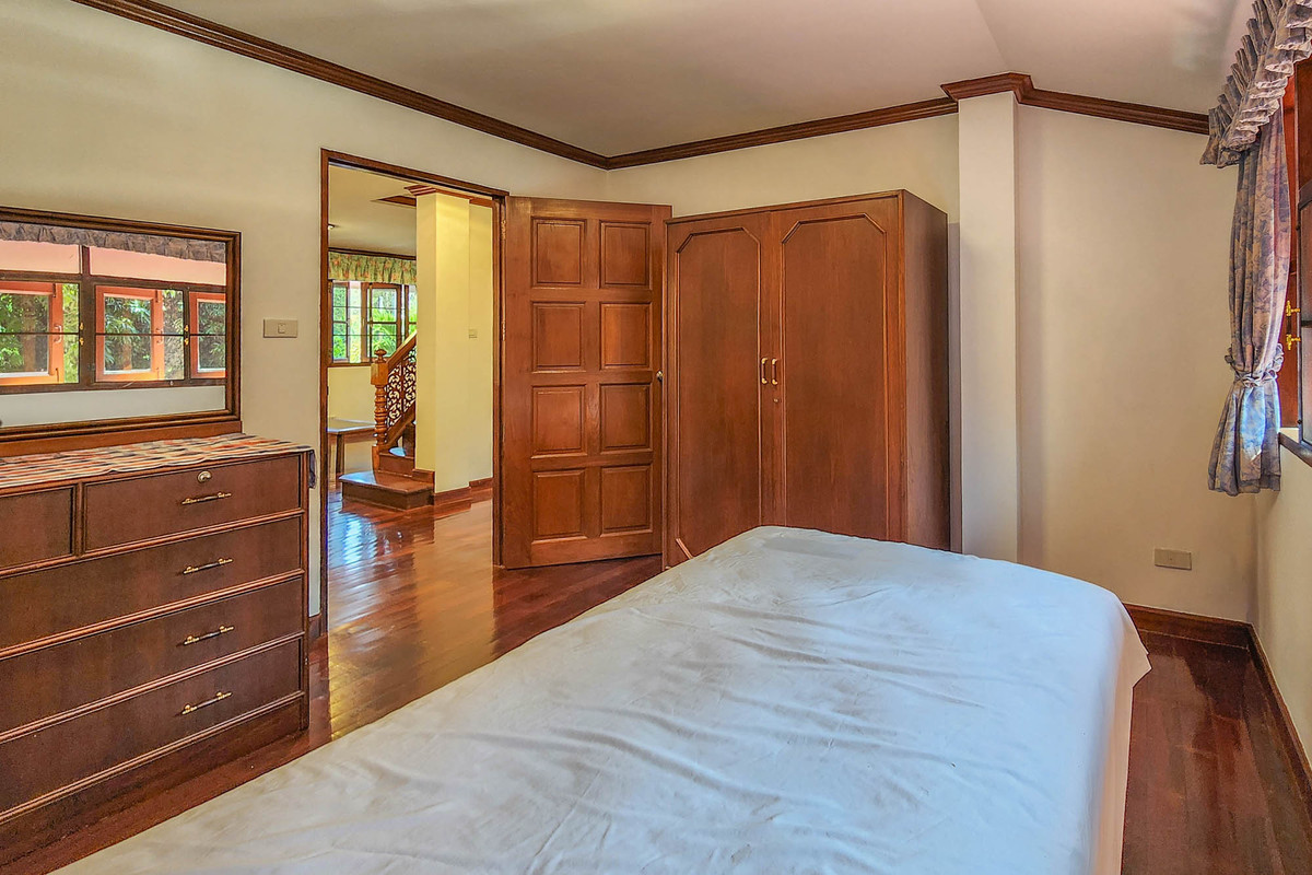 ขายบ้านเชียงใหม่ : บ้านพักส่วนตัววิวภูเขา พร้อมสวนลำไย 84 ต้น ใกล้สนามกอล์ฟ, เชียงใหม่