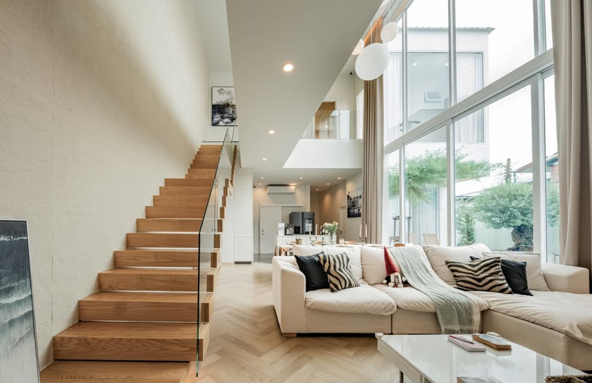 Chokchai 4, Ladprao 71, Ladprao 48, : Luxury pool villa for rent in Ladprao area, 300,000 THB/month, also available for sale at 30 million THB/month [MKh260203]