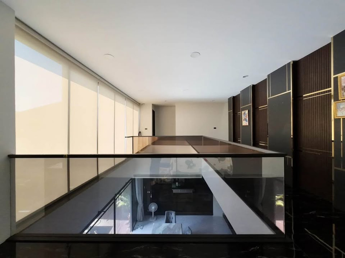 For SaleHouseSapankwai,Jatujak : Single house Inthamara 28 / 5 bedrooms (for sale), Single house Inthamara 28 / 5 Bedrooms (FOR SALE) TPM323