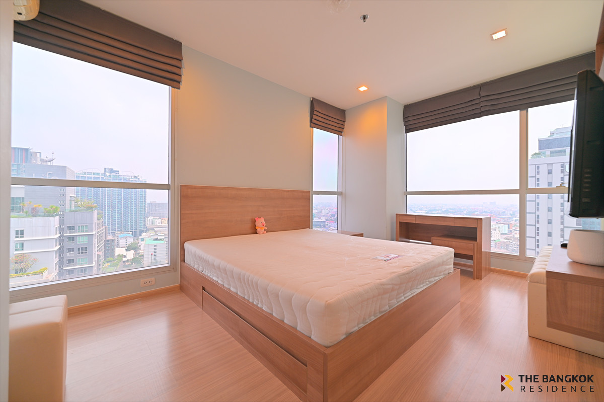 ขายคอนโดรัชดา ห้วยขวาง : 🏙️✨ 2 ห้องนอน ชั้นสูง - Rhythm Ratchada-Huai Khwang ใกล้ MRT ห้วยขวาง 