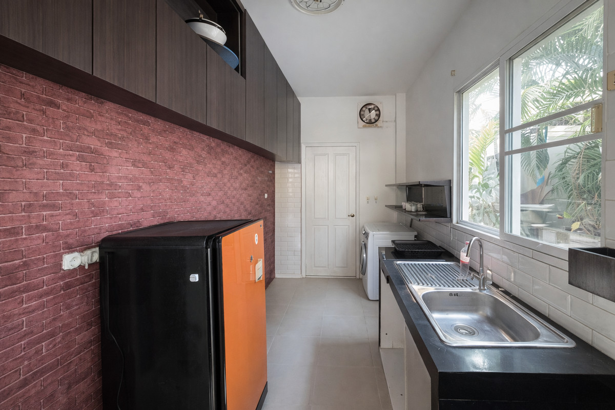 ขายบ้านลาดกระบัง สุวรรณภูมิ : คาซ่า พรีเมี่ยม อ่อนนุช วงแหวน  ไม่ใช่ทุกวัน…ที่บ้าน 4 ห้องนอน ทิศเหนือ ในโครงการพรีเมียม จะเปิดขายที่ 7.5 ล้าน