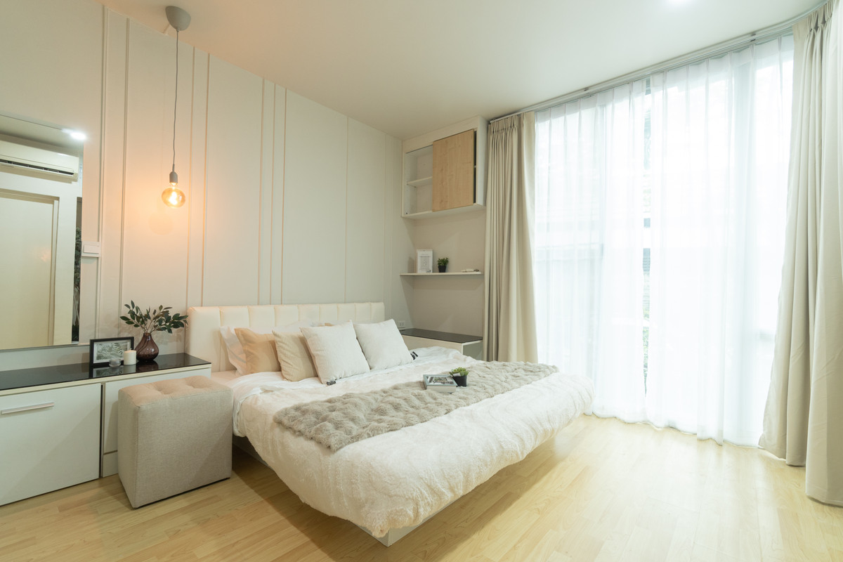 For SaleCondoPattanakan, Srinakarin : The Iris Rama 9 Srinakarin 1.69 installment 7,xxx room 41 sq m, receive agent.