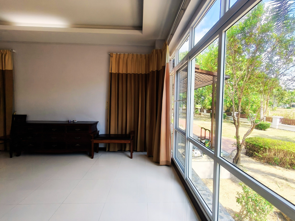 ขายบ้านระยอง : ⛳️ ขายบ้านหรูสไตล์รีสอร์ท ติดสนามกอล์ฟ Eastern Star ระยอง บนที่ดินผืนใหญ่ 880 ตร.ว. ชีวิตพักผ่อนระดับ Exclusive ที่คุณครอบครองได้