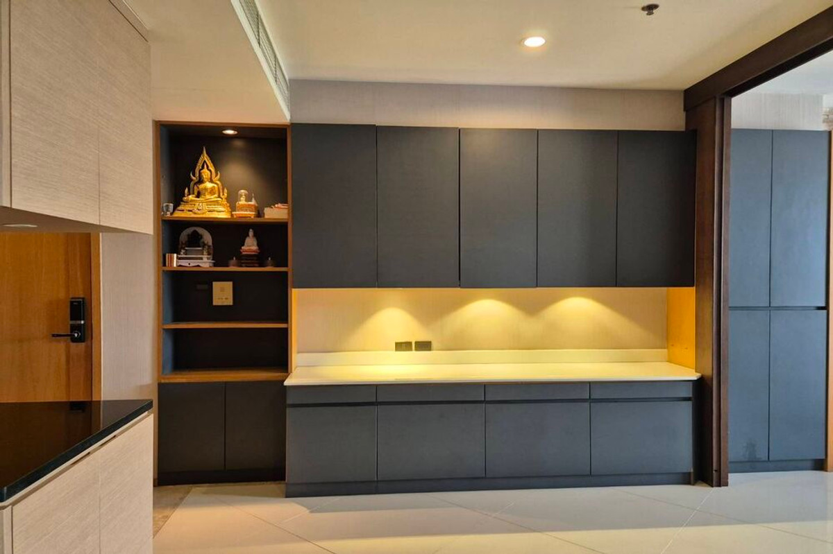 CondoSathorn, Narathiwat : 🔥 For Sale - Rent !! nice view, corner room, Rare item!! 🔥 Code C20260200008..........The Empire Place, 2 bedroom, 2 bathroom, high floor 11++, furnished, ready to move in, Special Deal!!📣📣