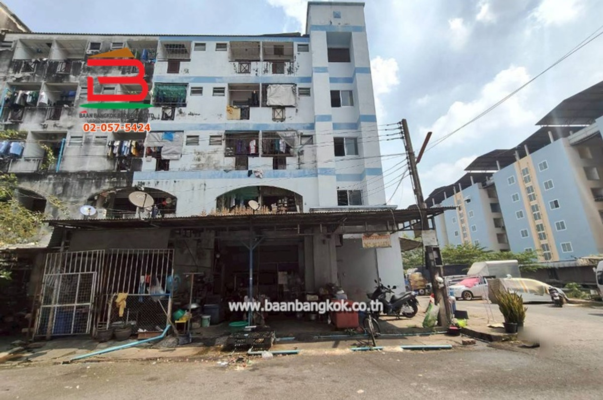 For SaleShop HousePathum Thani,Rangsit, Thammasat : Commercial building, Soi Navanakorn 8, area 60 sq m., near Lotus Navanakorn, Phahon Yothin Road, Khlong Nueng Subdistrict. Khlong Luang District, Pathum Thani