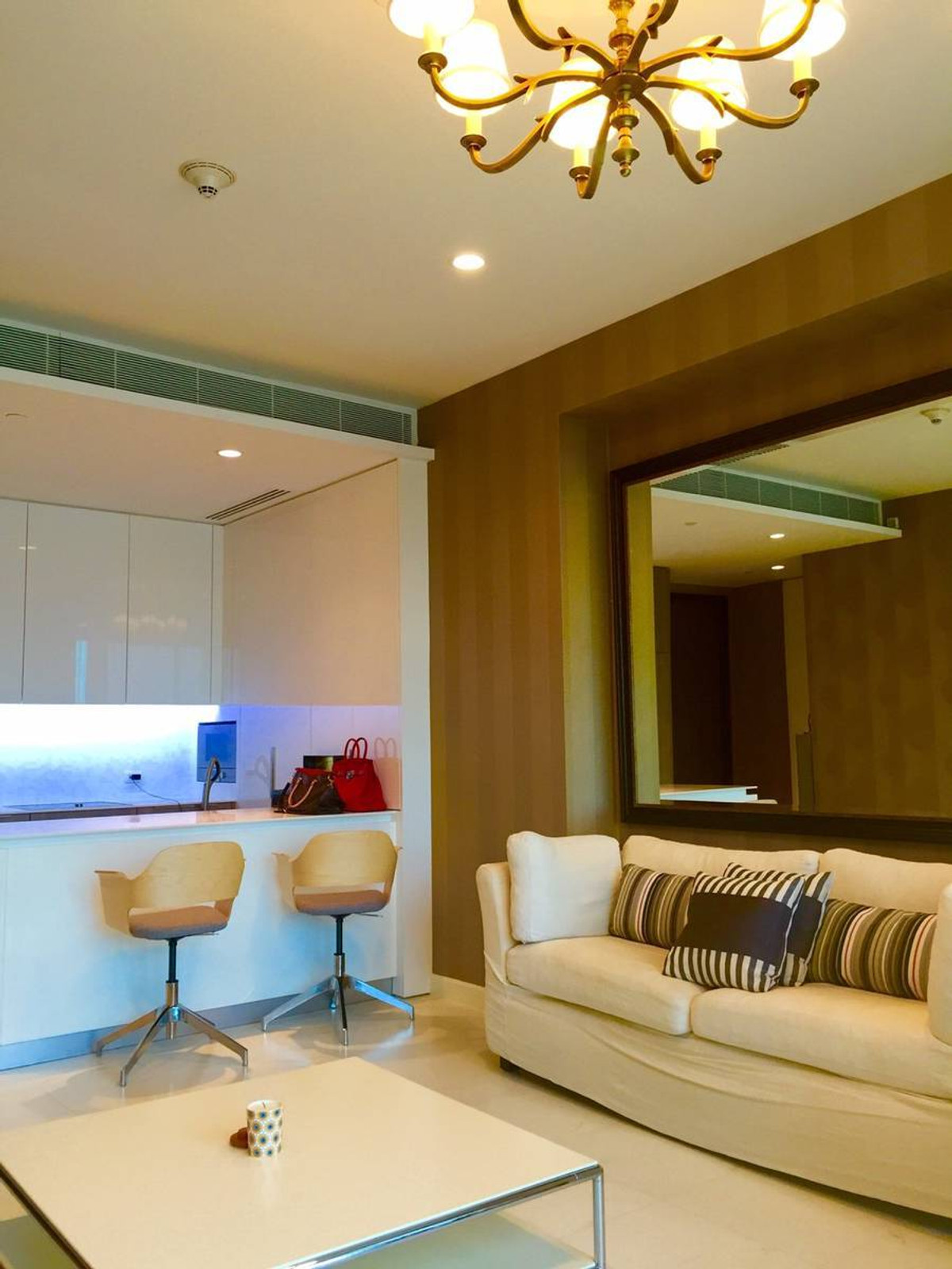ให้เช่าคอนโดวิทยุ ชิดลม หลังสวน : 🐝For Rent 185 Ratchadamri 1bed 70 Sqm Fullyfurnish , Welcome Foreign 48,000-🐝