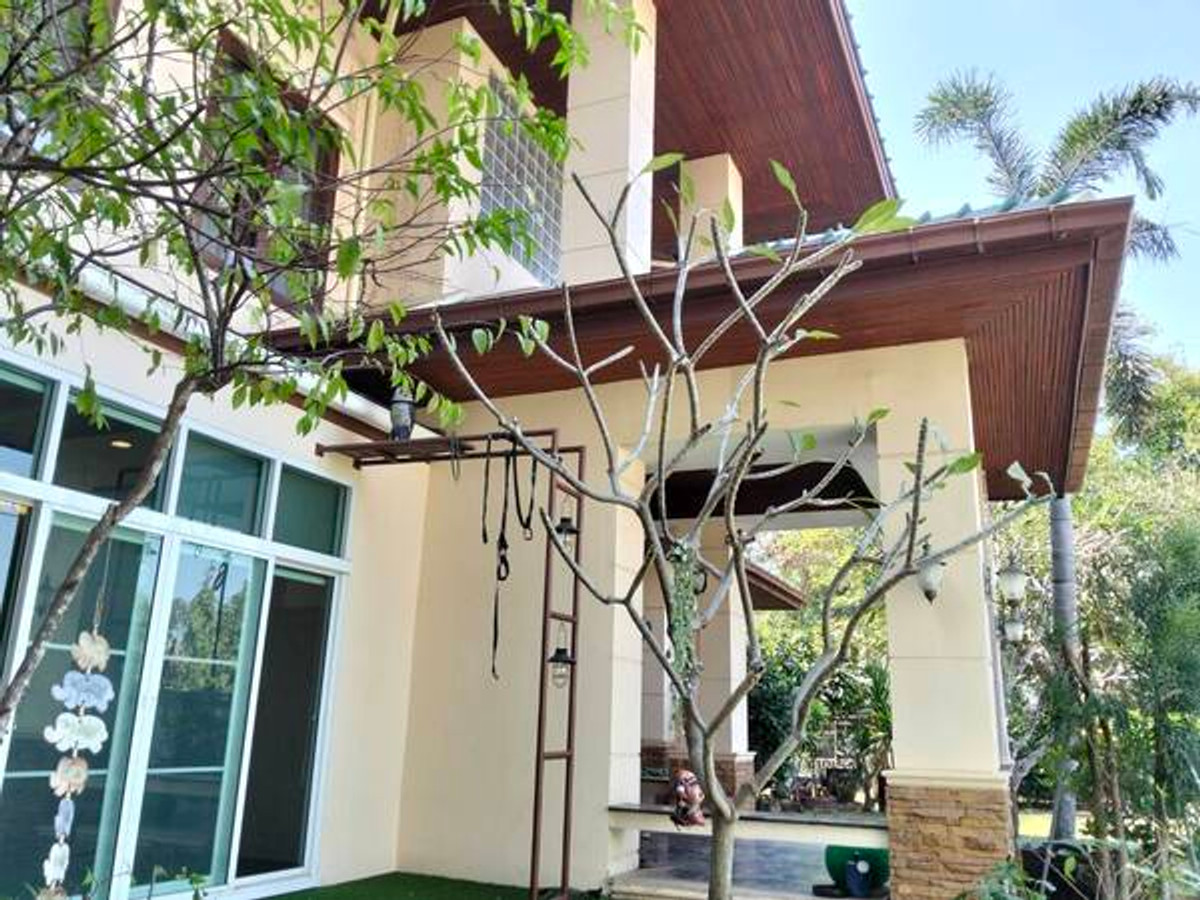 ขายบ้านปิ่นเกล้า จรัญสนิทวงศ์ : บ้านเดี่ยวขนาดใหญ่ สร้างเอง ดีไซน์เอง ใส่ใจทุกรายละเอียด