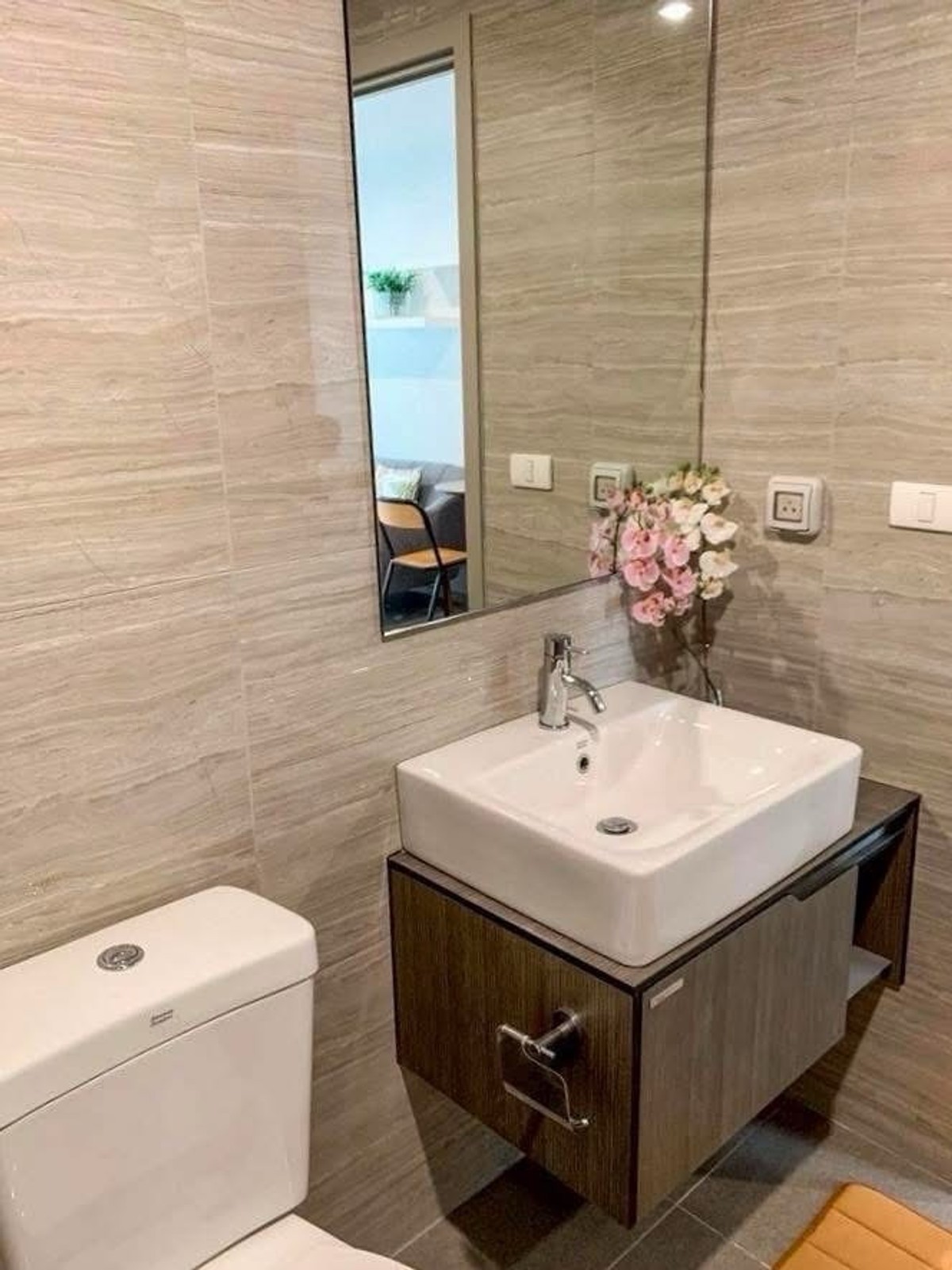 ให้เช่าคอนโดปิ่นเกล้า จรัญสนิทวงศ์ : @condocurator 📍ให้เช่า The Parkland Charan - Pinklao มีเครื่องซักผ้า พร้อมเข้าอยู่ [PM0272] 