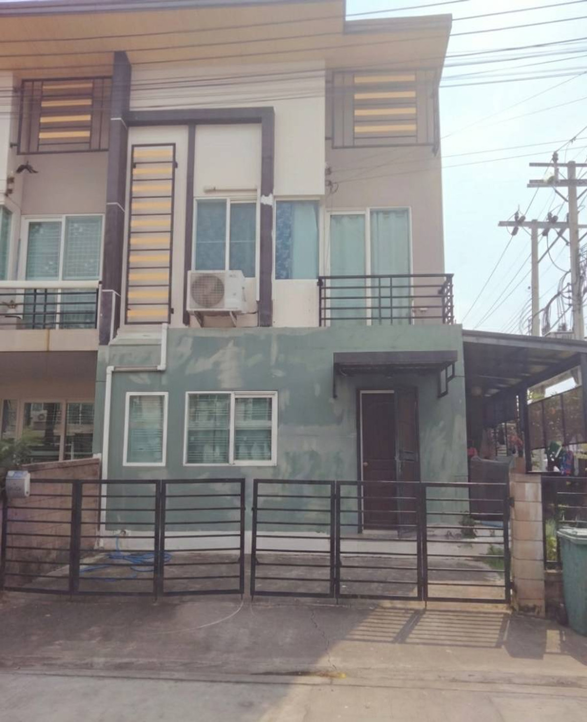For SaleTownhomeSamut Prakan,Samrong : 95746 - Townhouse for sale. Gusto Village Bangna-Theparak