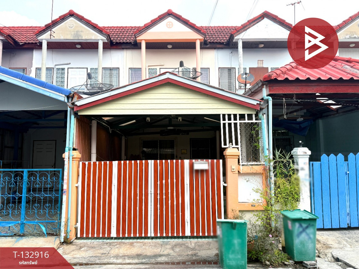 For SaleTownhomeSamut Prakan,Samrong : Townhouse for sale Sap Din Thong Village, Theparak, Samut Prakan, ready to move in.