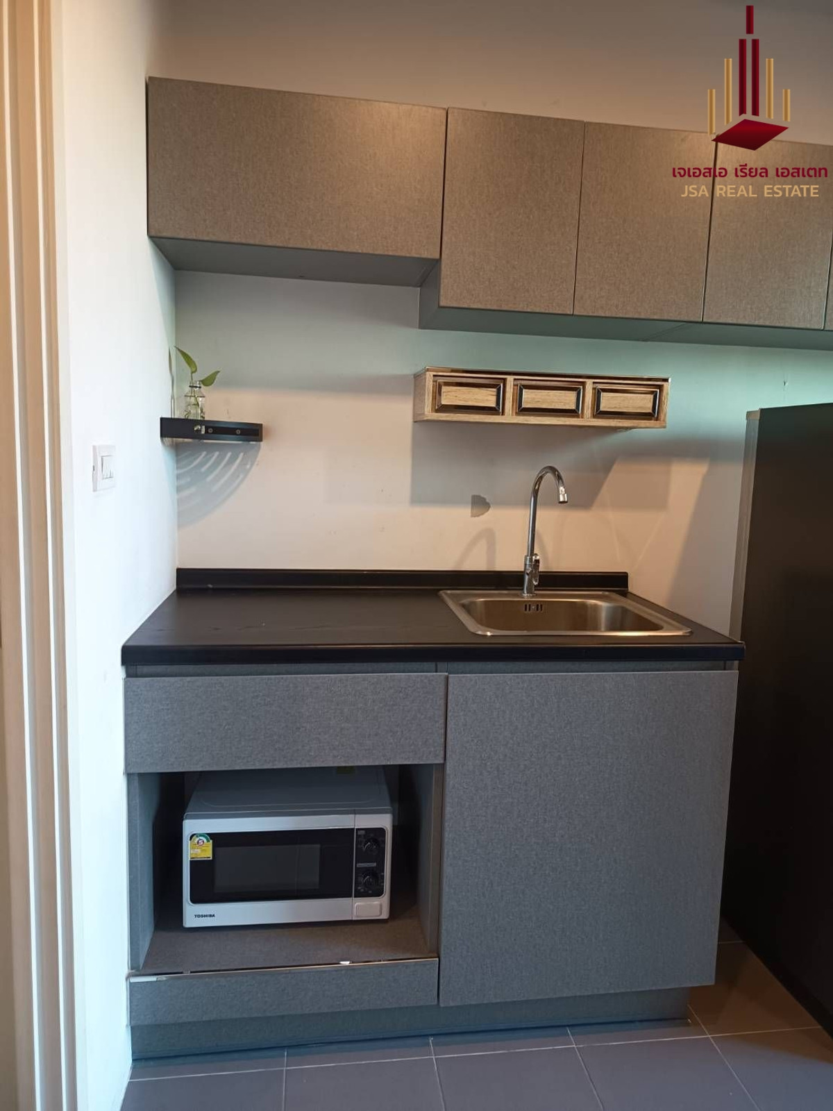 For RentCondoRatchadapisek, Huaikwang, Suttisan : ✨ For Rent: The Excel Ratchada 18 Condo ✨ 💰 Only 16,000 THB/month