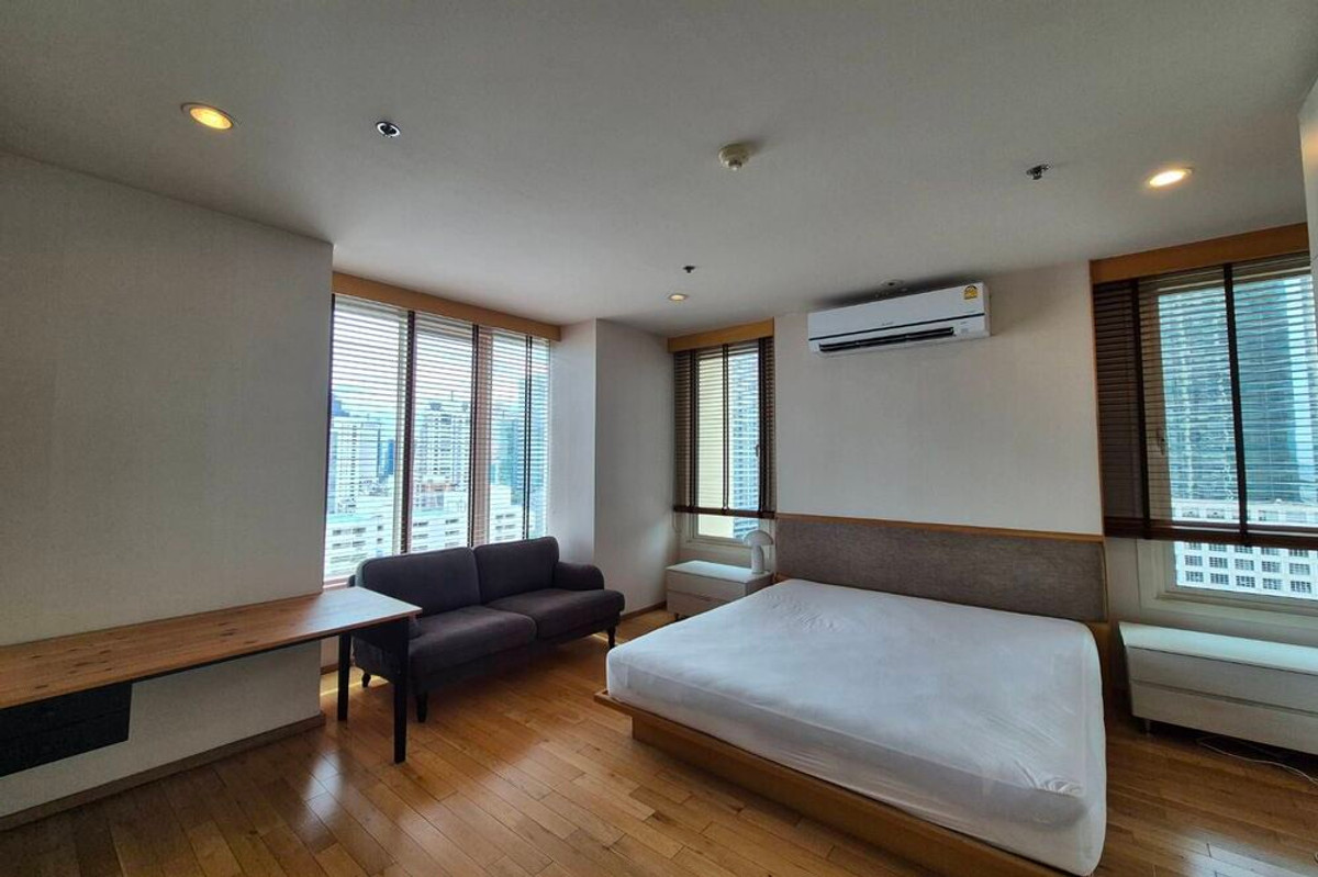 CondoSathorn, Narathiwat : 🔥 For Sale - Rent !! nice view, corner room, Rare item!! 🔥 Code C20260200008..........The Empire Place, 2 bedroom, 2 bathroom, high floor 11++, furnished, ready to move in, Special Deal!!📣📣