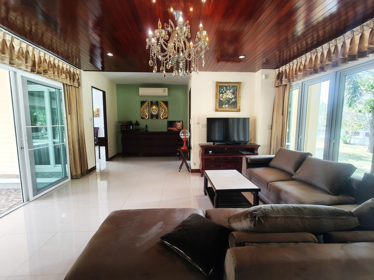 ขายบ้านระยอง : ⛳️ ขายบ้านหรูสไตล์รีสอร์ท ติดสนามกอล์ฟ Eastern Star ระยอง บนที่ดินผืนใหญ่ 880 ตร.ว. ชีวิตพักผ่อนระดับ Exclusive ที่คุณครอบครองได้