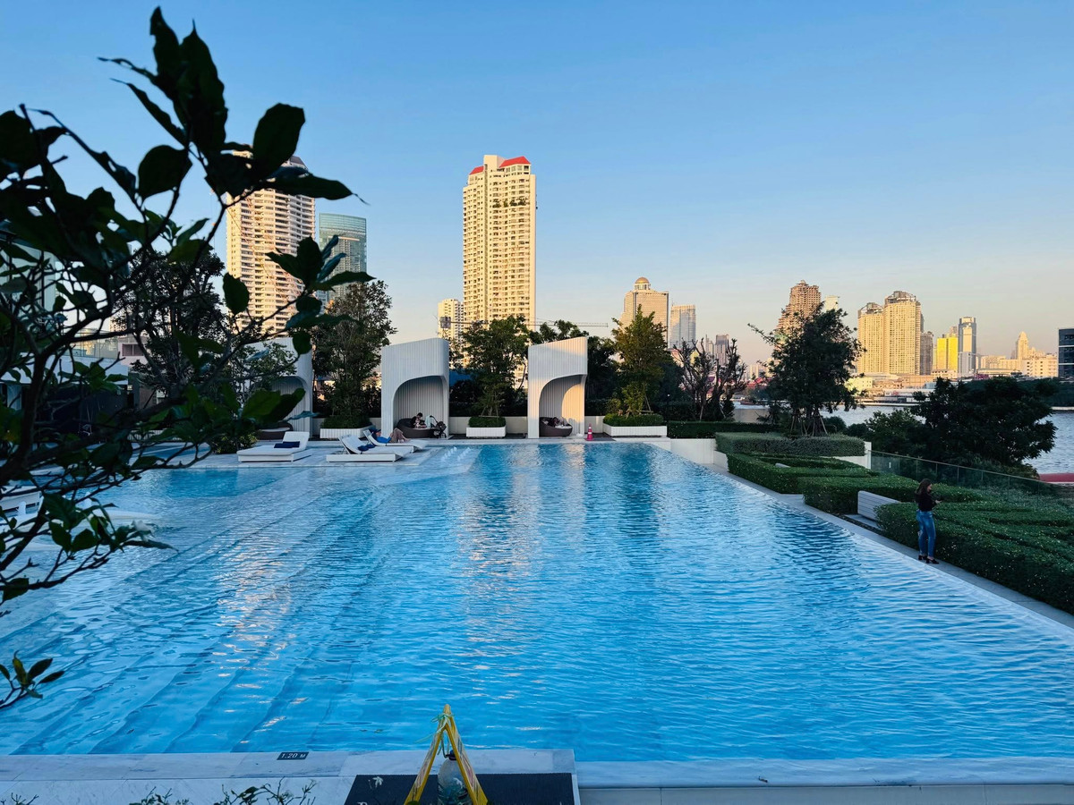 For SaleCondoWongwianyai, Charoennakor : Chapter Charoen Nakhon - Riverside Wake up early and see the curve of the Chao Phraya River. Tea and coffee are more delicious without explanation.