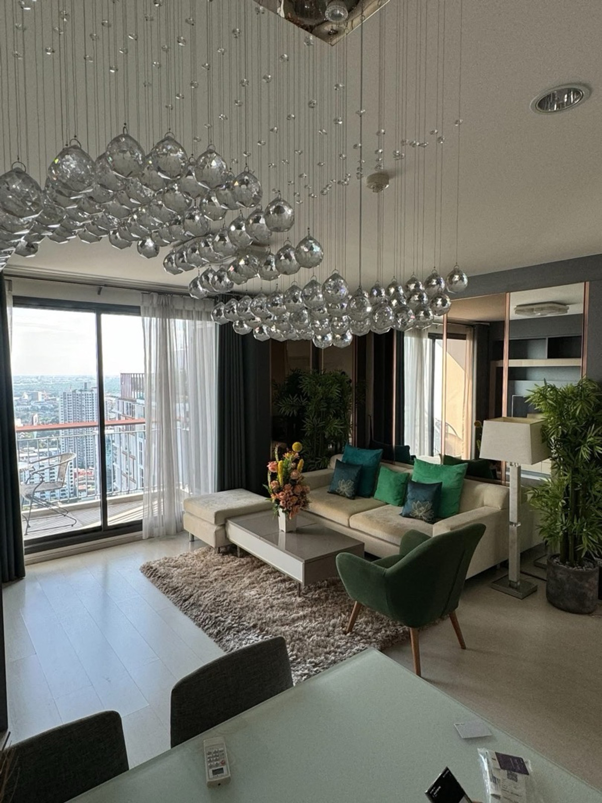 ให้เช่าคอนโดสุขุมวิท อโศก ทองหล่อ : Sale / Rent
Rhythm Sukhumvit 42
