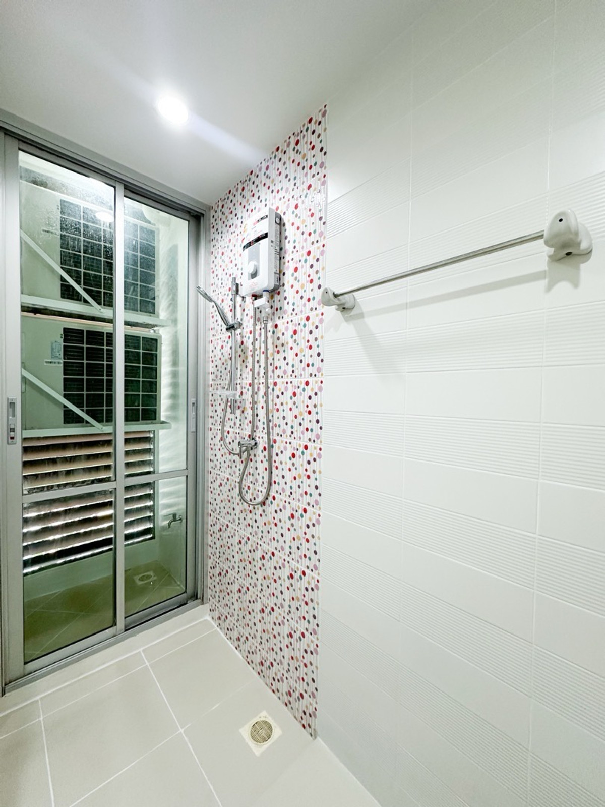 ขายคอนโดพัฒนาการ ศรีนครินทร์ : ❤️ห้องสวย รีโนเวทใหม่ ดิ ไอริส ศรีนครินทร์