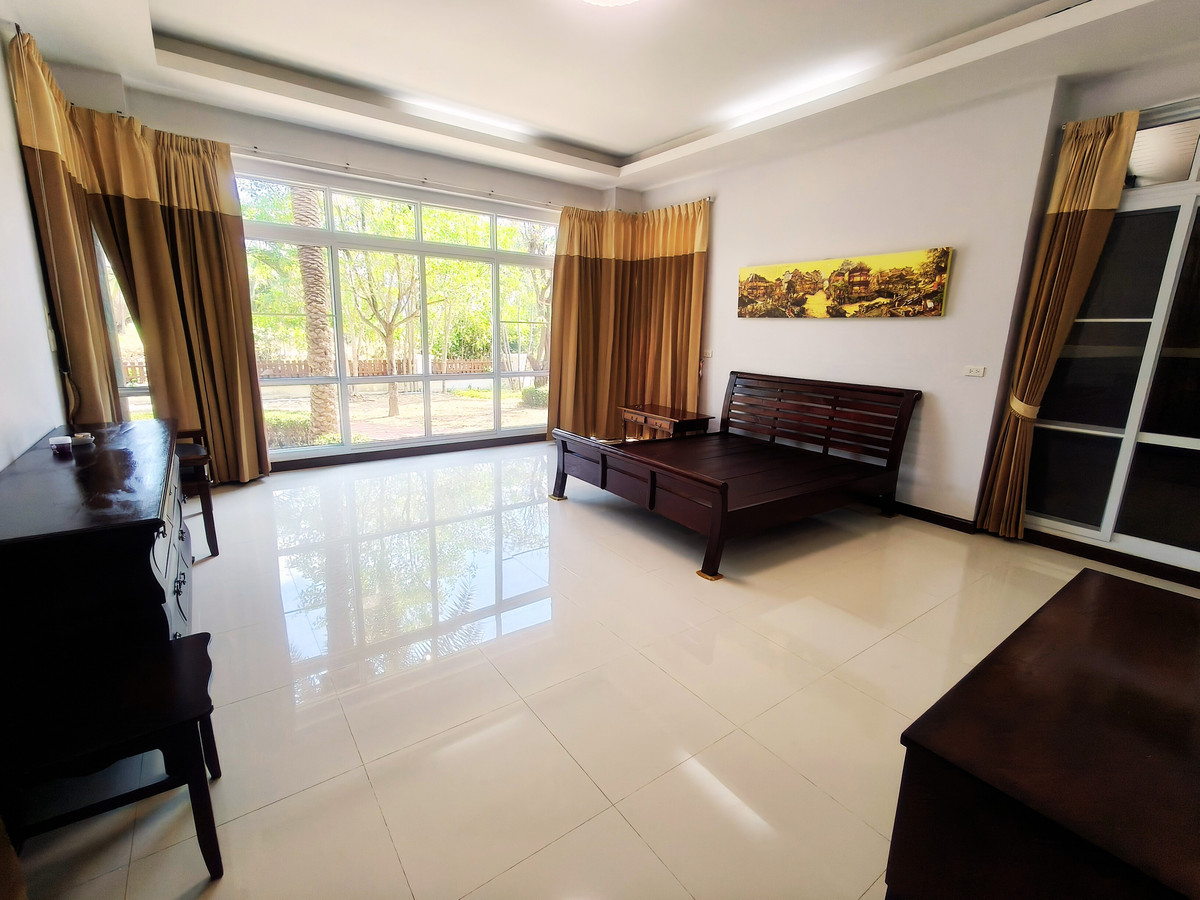 ขายบ้านระยอง : ⛳️ ขายบ้านหรูสไตล์รีสอร์ท ติดสนามกอล์ฟ Eastern Star ระยอง บนที่ดินผืนใหญ่ 880 ตร.ว. ชีวิตพักผ่อนระดับ Exclusive ที่คุณครอบครองได้