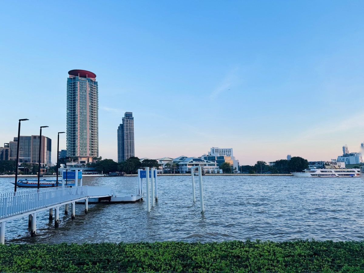 For SaleCondoWongwianyai, Charoennakor : Chapter Charoen Nakhon - Riverside Wake up early and see the curve of the Chao Phraya River. Tea and coffee are more delicious without explanation.