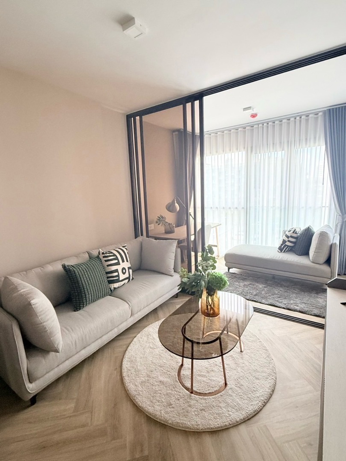 ให้เช่าคอนโดสุขุมวิท อโศก ทองหล่อ : ให้เช่า Chapter Thonglor 25 ห้องใหม่ไม่เคยเข้าอยู่ 1 Bedroom Plus