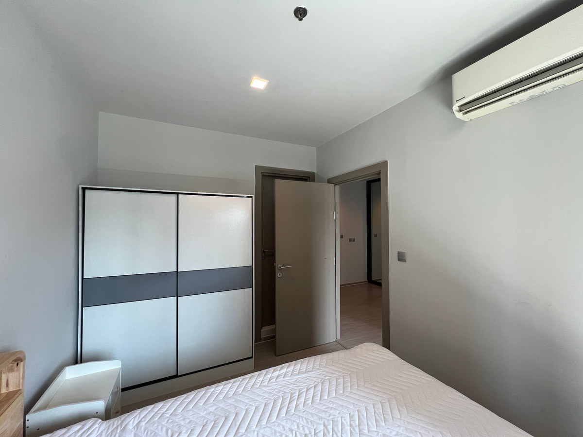For RentCondoRama9, Petchburi, RCA : Spacious 1BR at Life Asoke-Rama 9 | 35sqm | Floor 20 | 300m to MRT | 20,500 THB